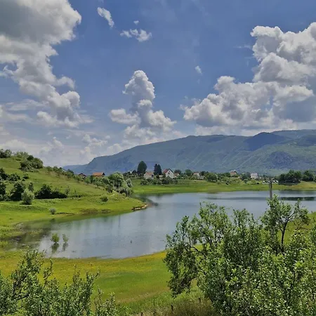 Kamp alanı Autokamp Oaza Mira Rama *